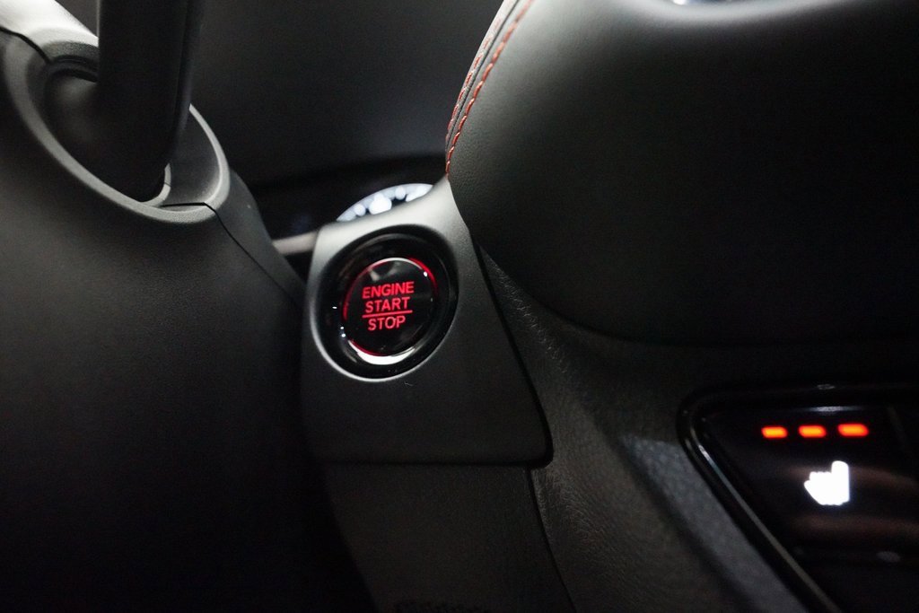 Certified 2025 Honda HR-V Sport image 30