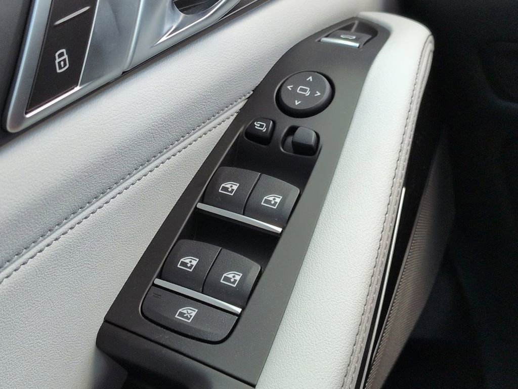 New 2026 BMW X5 xDrive40i w/ Executive Package image 25