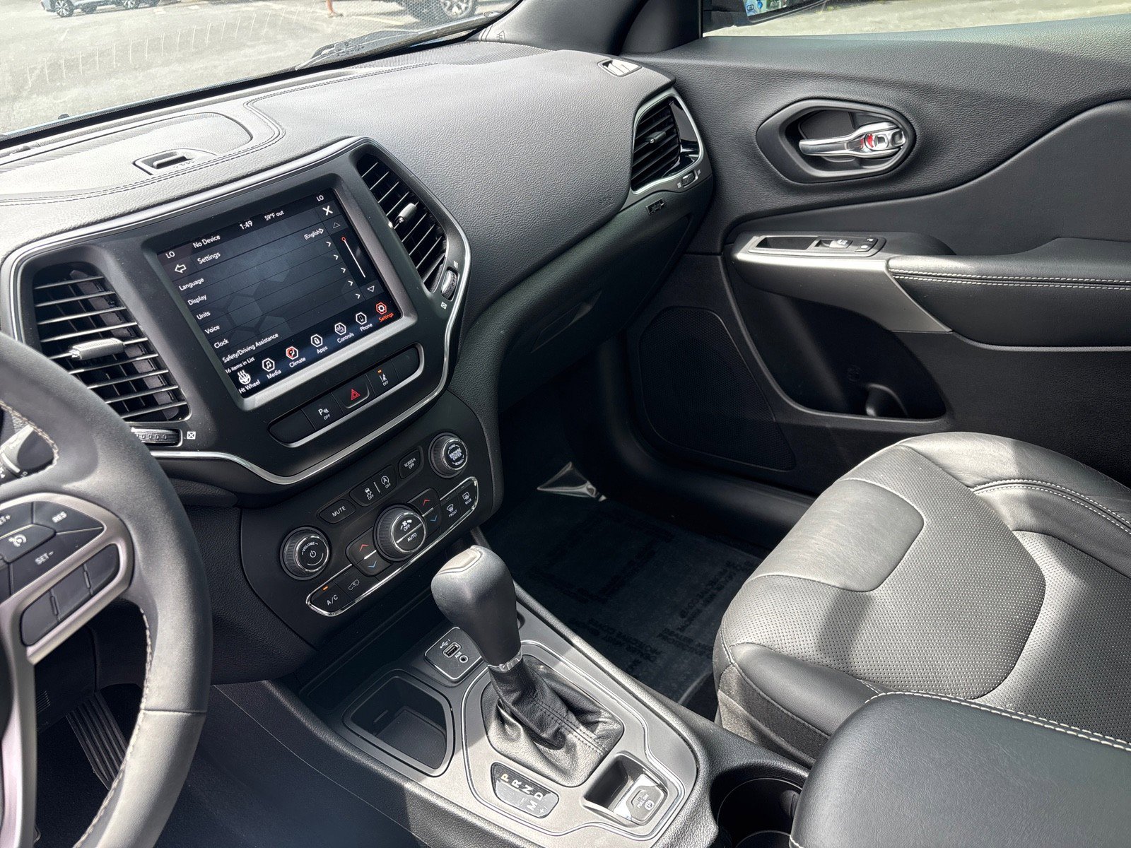 Used 2021 Jeep Cherokee Latitude Lux 80th Anniv w/ Quick Order Package 26U 80TH FWD image 22