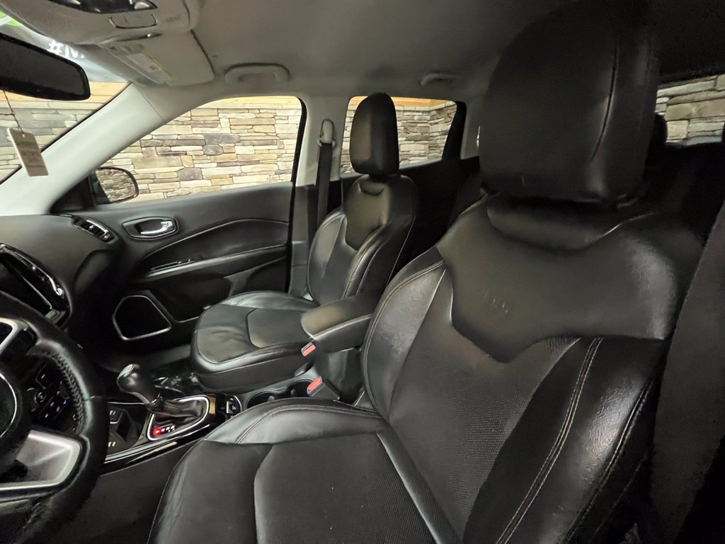 Used 2018 Jeep Compass Limited AWD/4WD image 19