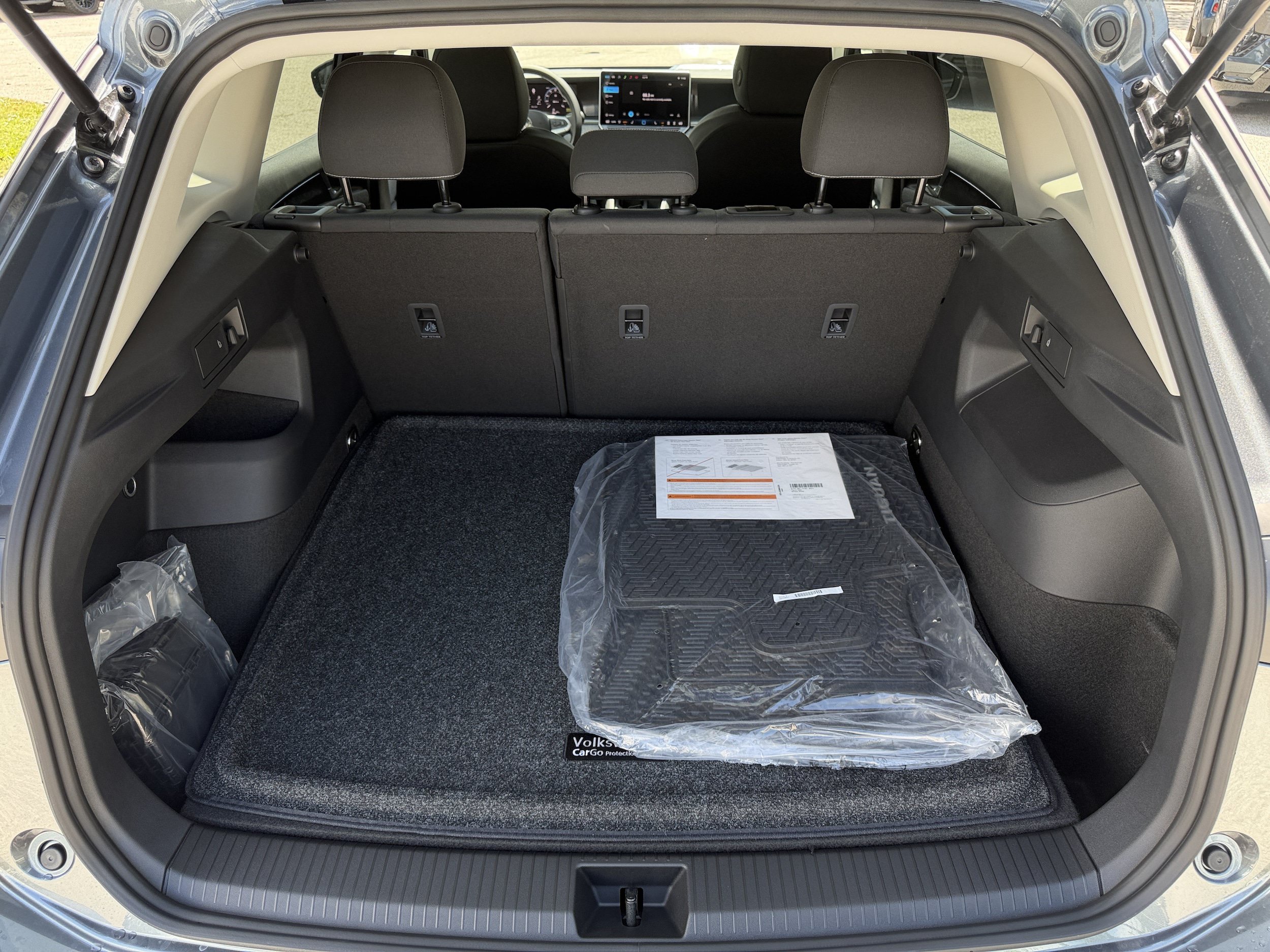 New 2026 Volkswagen Tiguan S FWD image 10