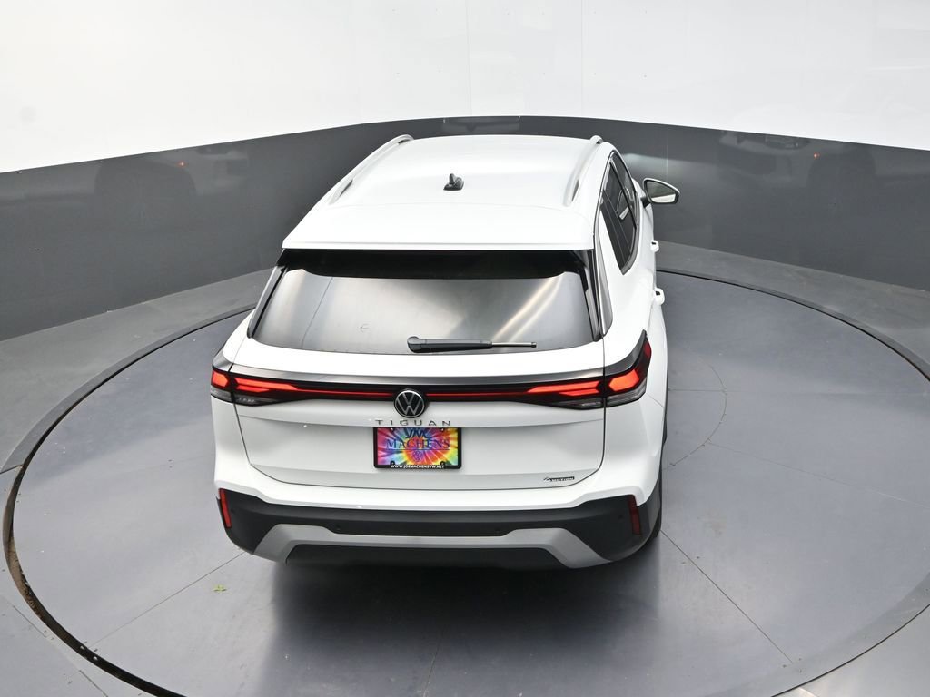 Used 2025 Volkswagen Tiguan S image 20