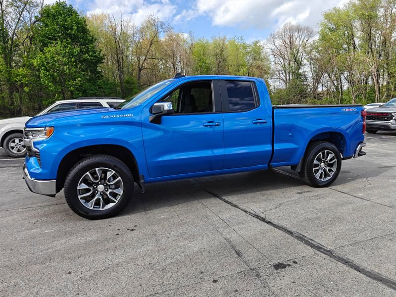 Used 2025 Chevrolet Silverado 1500 LT AWD/4WD image 9