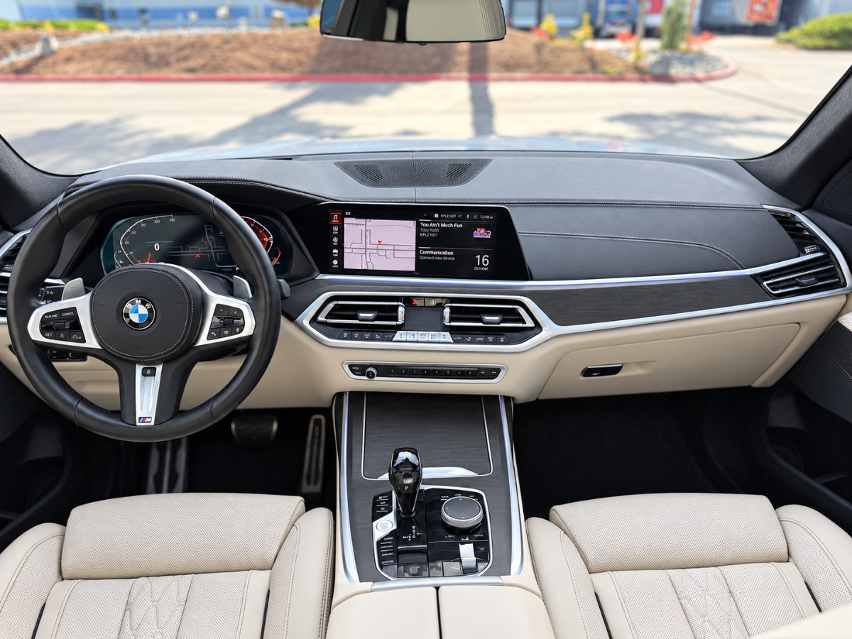 Used 2022 BMW X7 xDrive40i w/ M Sport Package AWD/4WD image 22