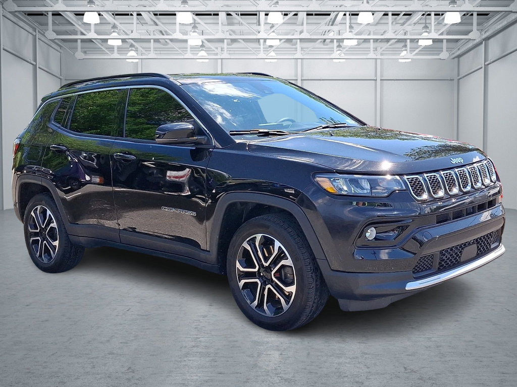 Used 2023 Jeep Compass Limited AWD/4WD image 11