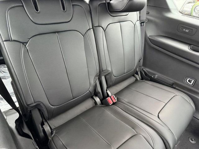 New 2025 Jeep Grand Cherokee L Limited w/ Trailer Tow Package image 12