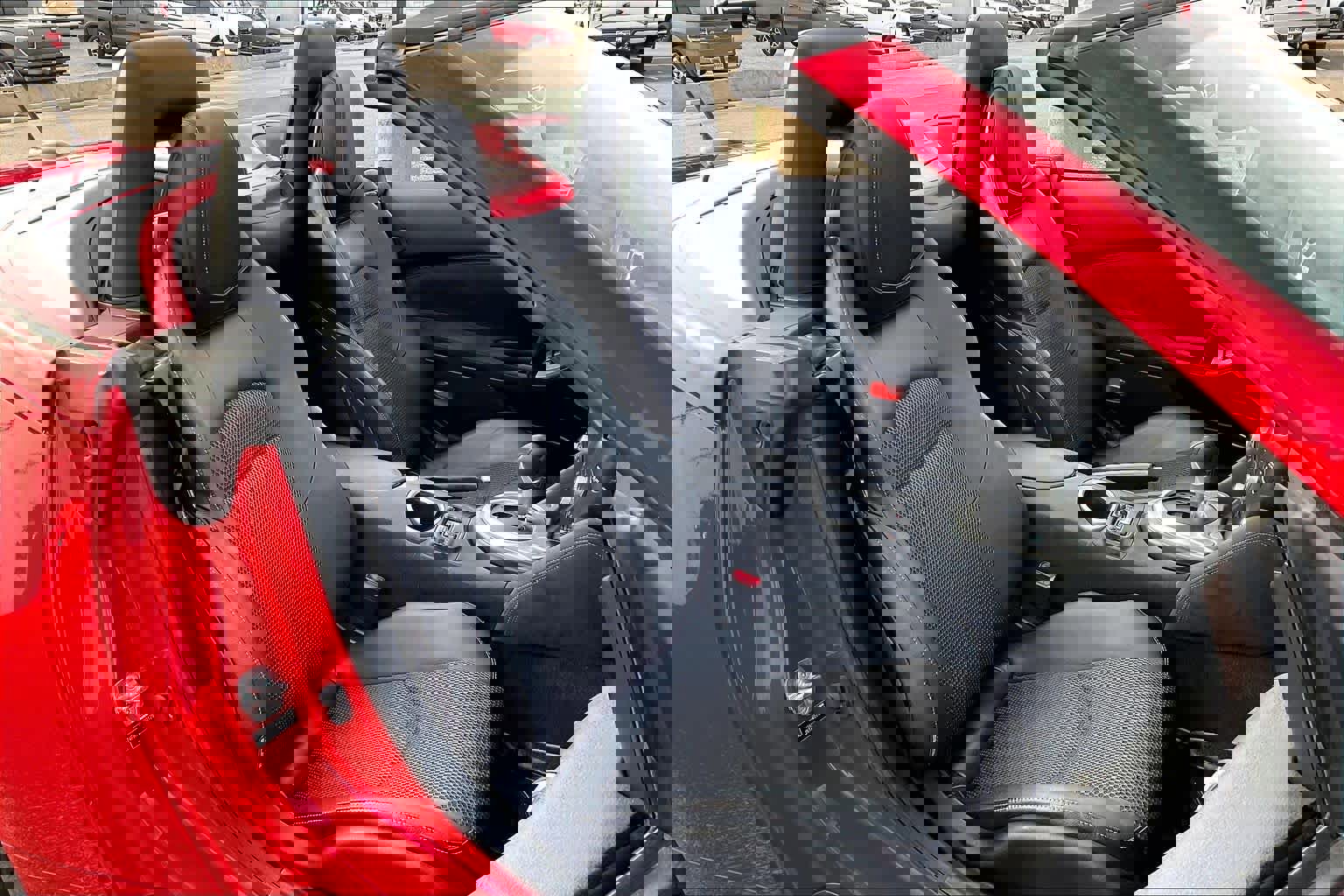 Used 2019 Nissan 370Z Touring Sport image 8