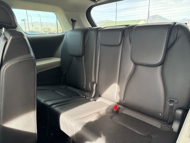 Used 2024 Kia Carnival LX image 18