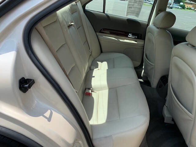 Used 2001 Lincoln LS image 25