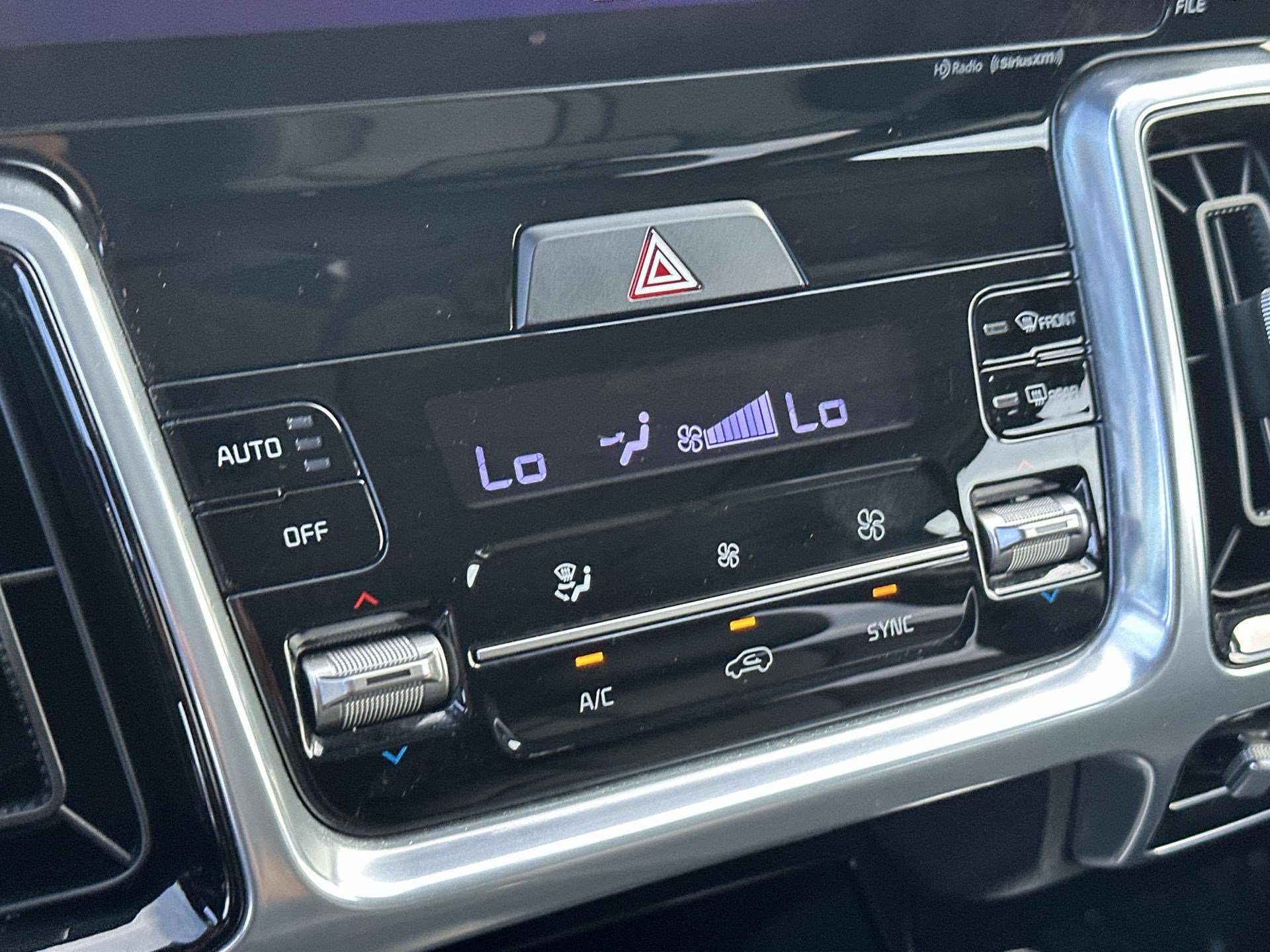 Certified 2023 Kia Sorento SX FWD image 16