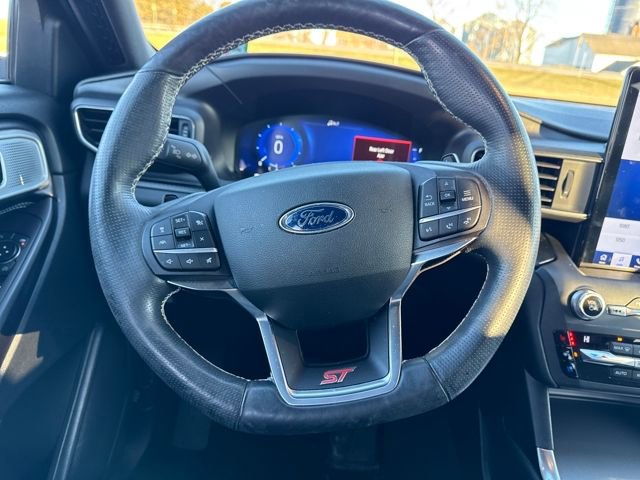 Used 2020 Ford Explorer ST w/ ST Street Pack image 14