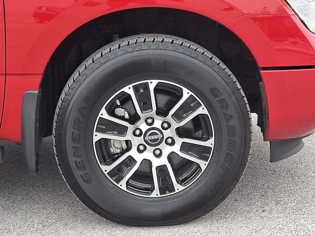 Used 2024 Nissan Titan SV w/ Accessory Utility Package image 11
