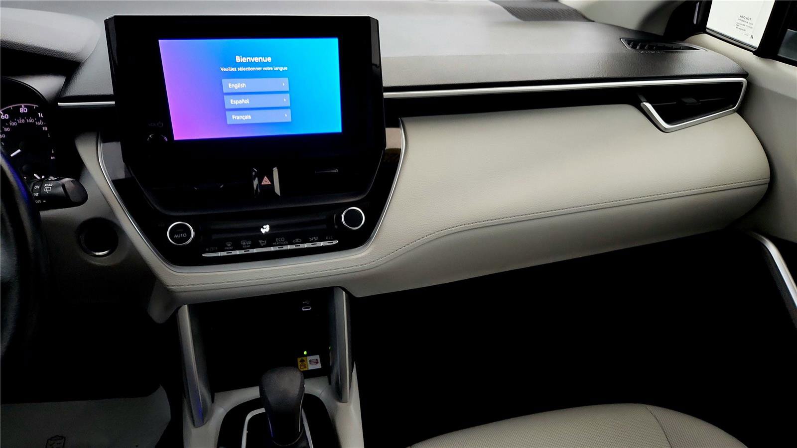 Certified 2023 Toyota Corolla Cross LE w/ Moonroof Package image 27