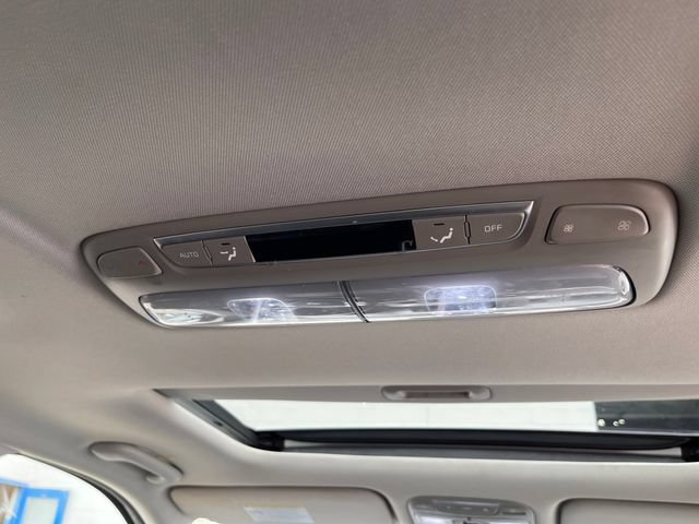 Used 2022 Kia Telluride S AWD/4WD image 37