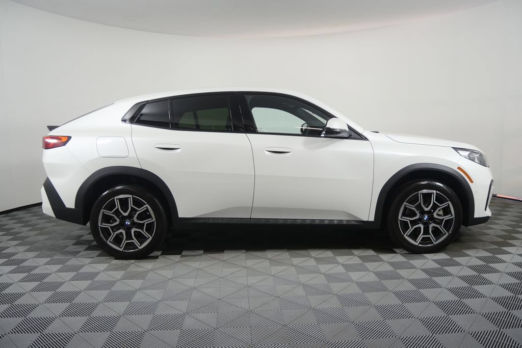 Certified 2026 BMW X2 xDrive28i AWD/4WD image 6