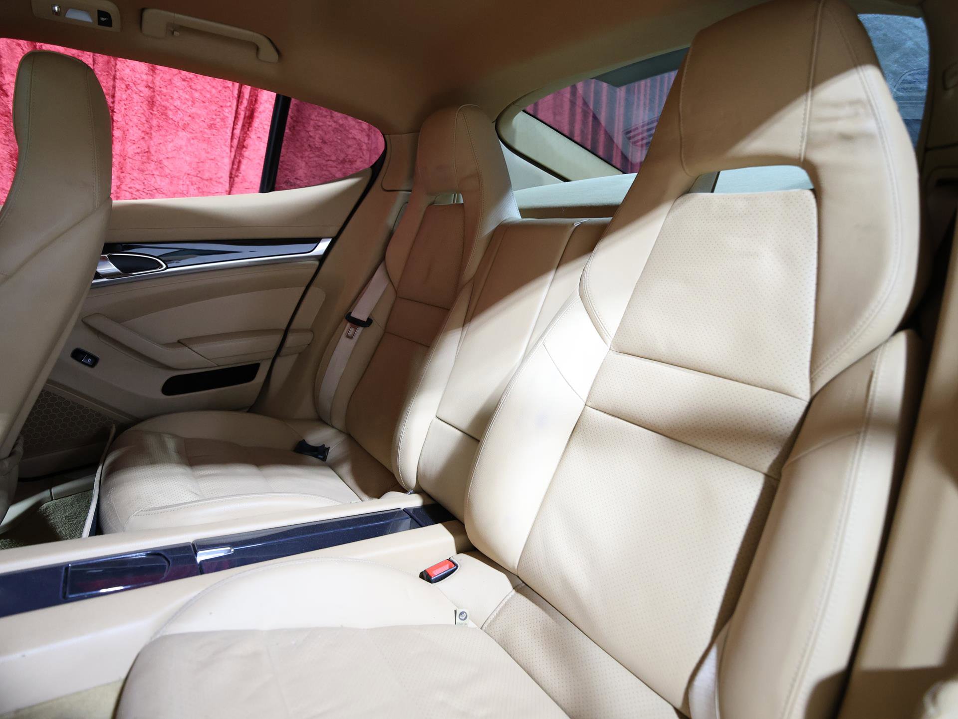 Used 2013 Porsche Panamera image 14