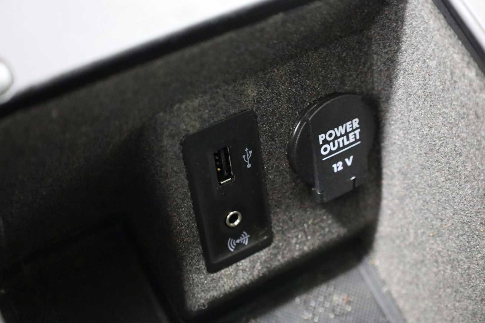 Used 2017 Porsche Macan image 35