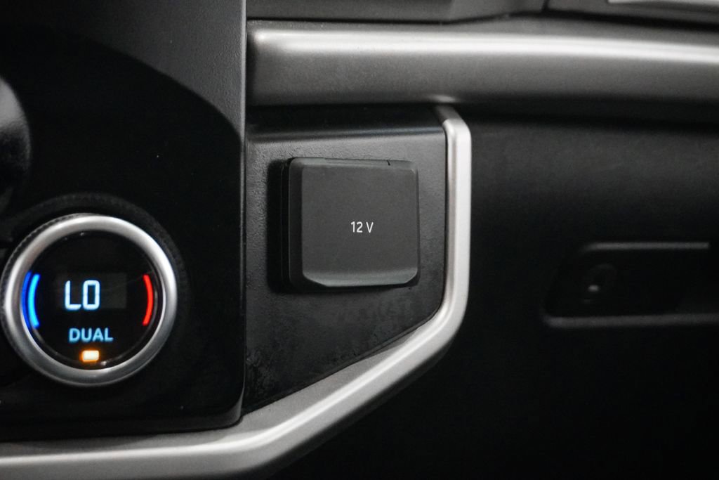 Used 2024 Ford Expedition XLT image 25