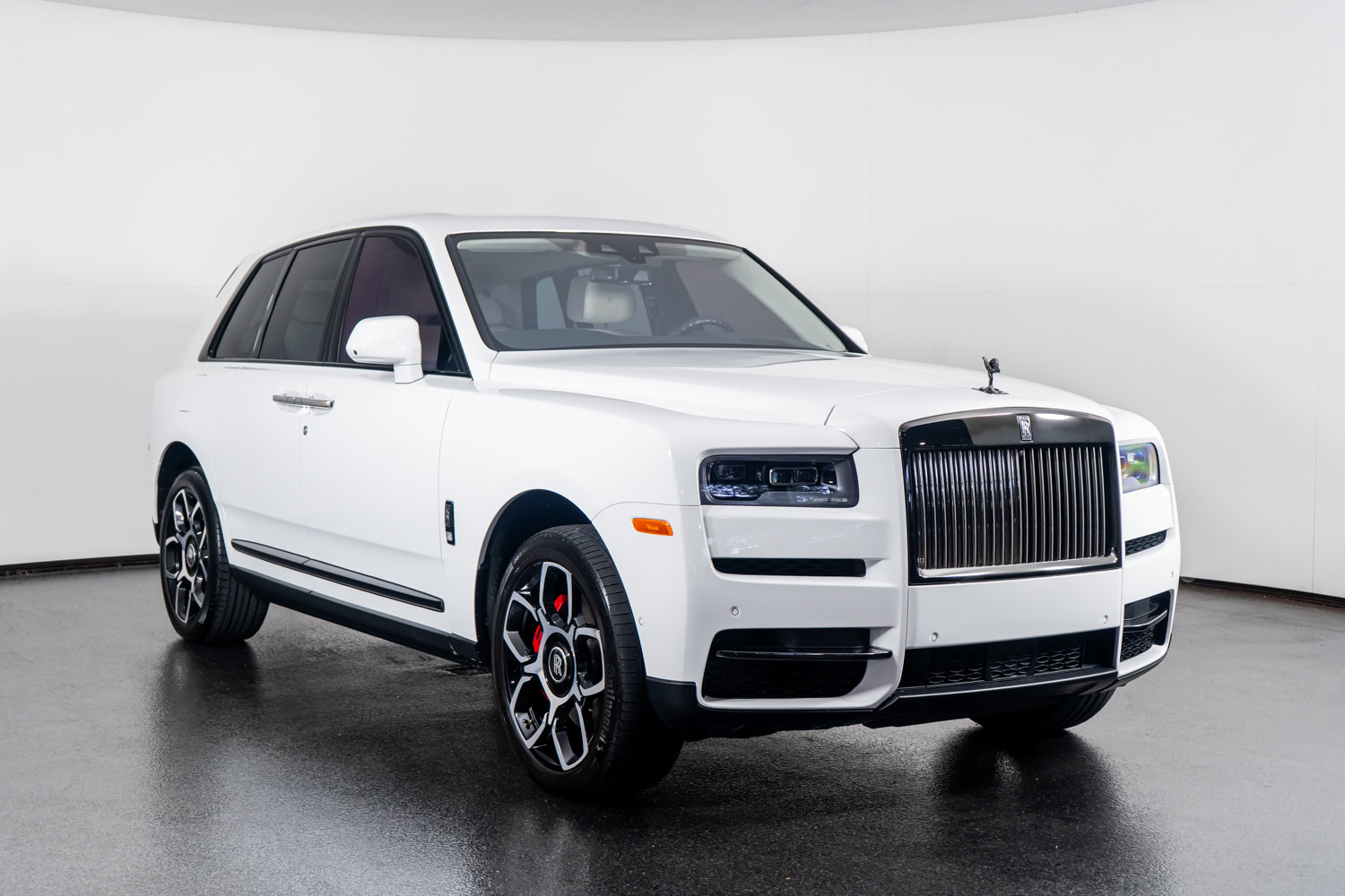 Used 2023 Rolls-Royce Cullinan Black Badge image 4