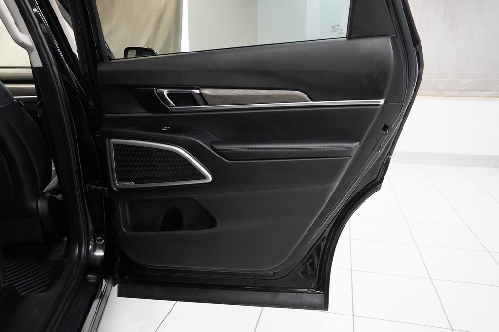 Used 2021 Kia Telluride EX image 28