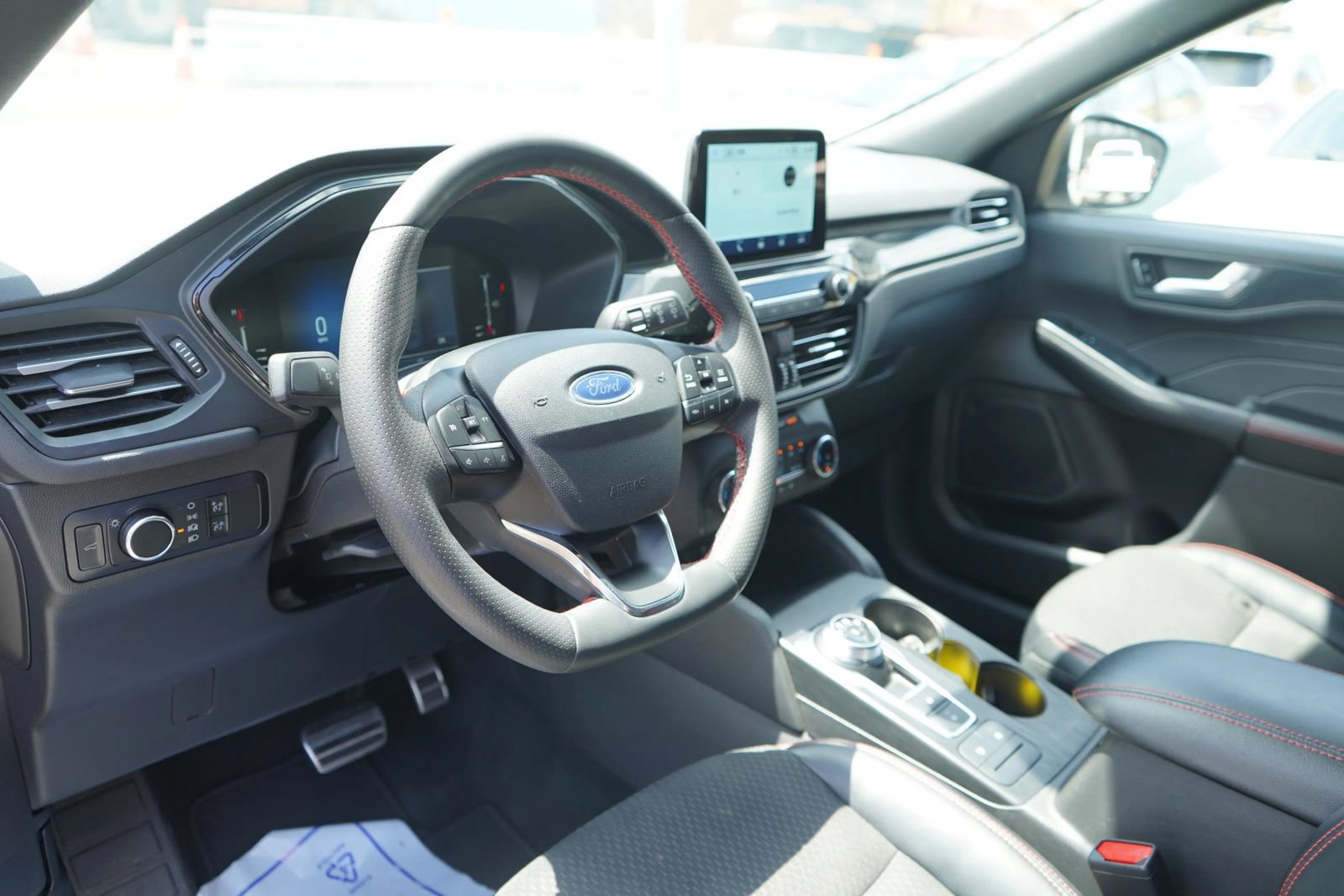 Used 2024 Ford Escape ST-Line AWD/4WD image 8