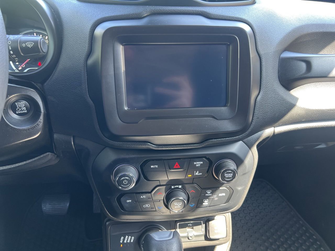 Used 2021 Jeep Renegade Sport AWD/4WD image 26