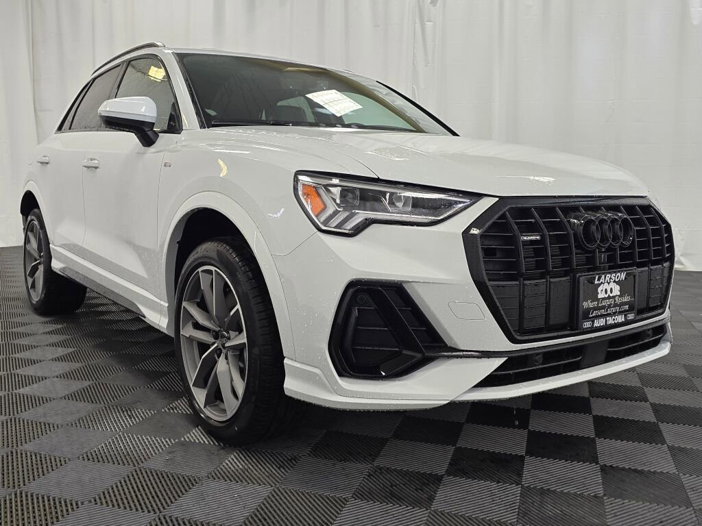 New 2025 Audi Q3 2.0T Premium image 8