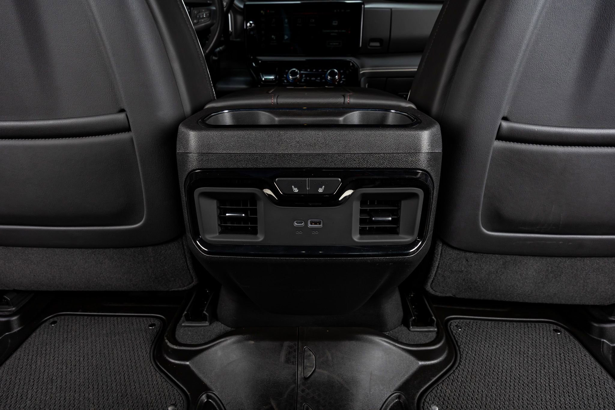 Used 2025 GMC Sierra 2500 AT4X image 32