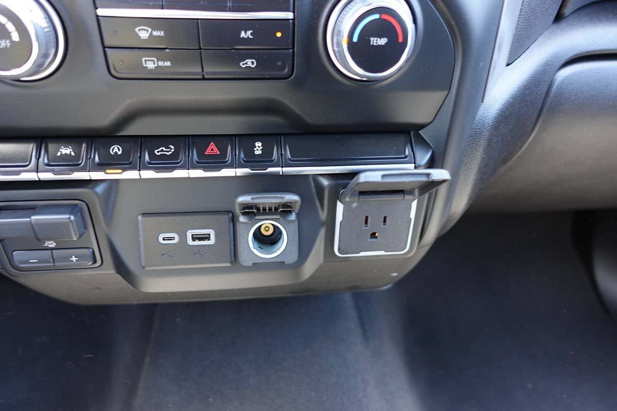 Used 2024 Chevrolet Silverado 1500 Custom AWD/4WD image 43