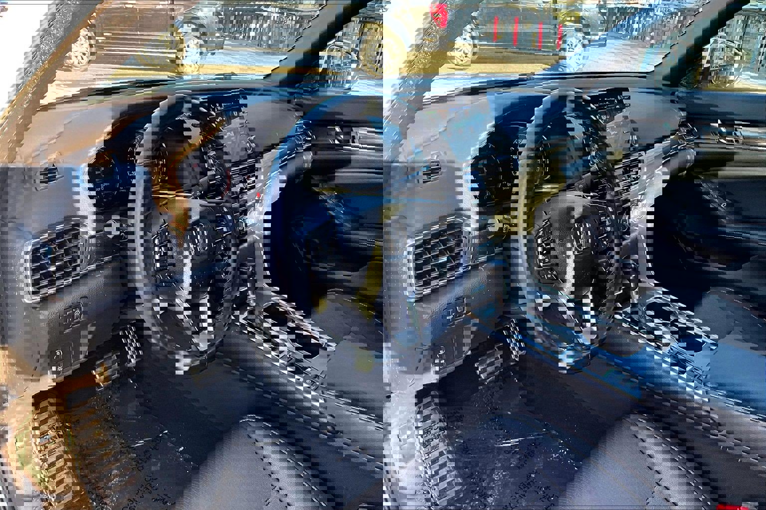 Used 2018 Honda Accord Sport image 13