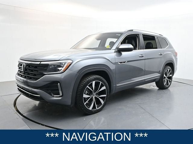 Used 2024 Volkswagen Atlas SEL Premium R-Line AWD/4WD image 5