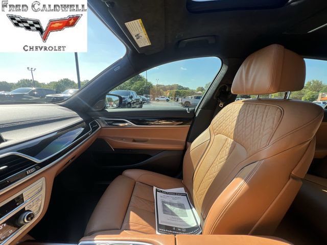 Used 2021 BMW 740i xDrive w/ Luxury Rear Seating Package AWD/4WD image 11