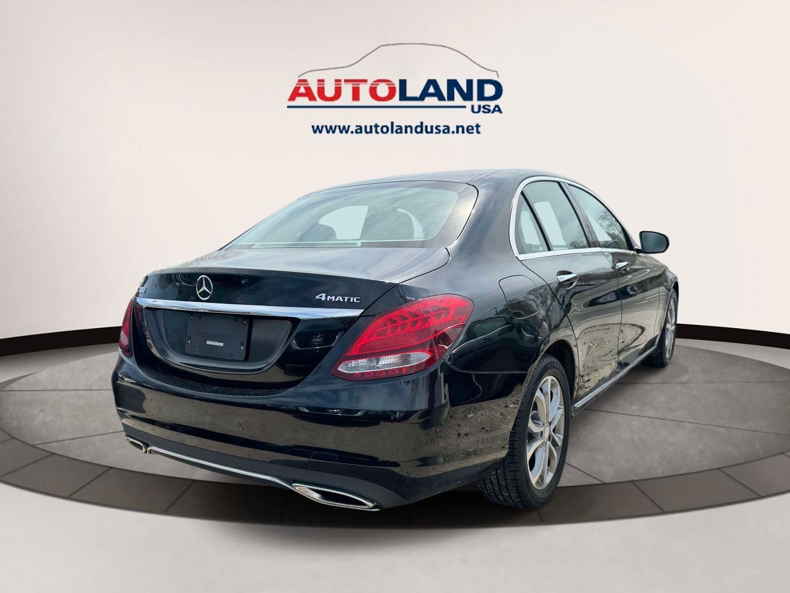 Used 2017 Mercedes-Benz C 300 4MATIC Sedan image 3