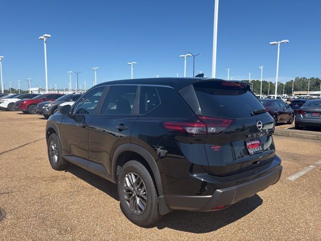 New 2026 Nissan Rogue S image 2