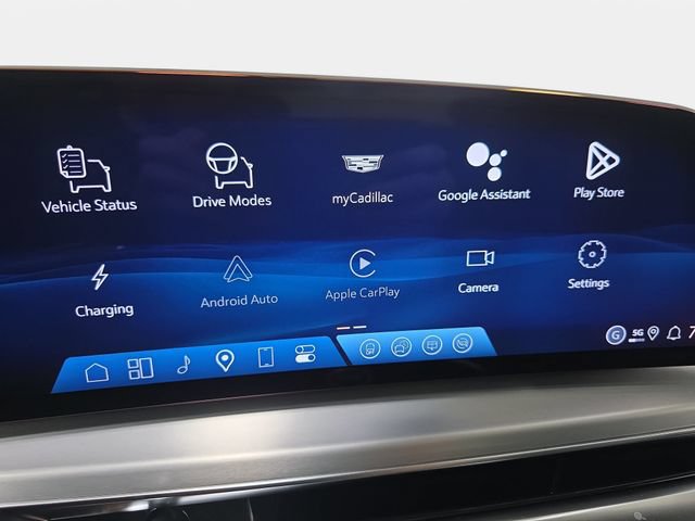 New 2026 Cadillac Lyriq Luxury w/ LPO, Floor Liner Package AWD/4WD image 18