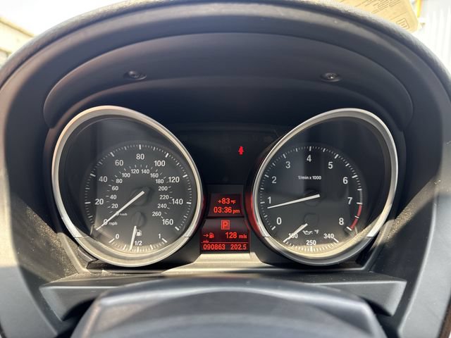 Used 2013 BMW Z4 sDrive28i RWD image 16