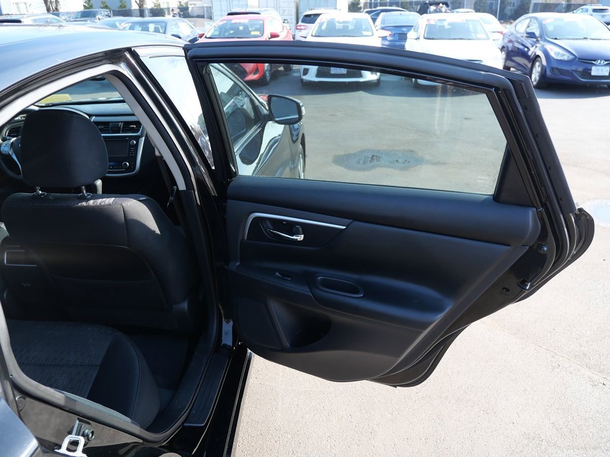 Used 2017 Nissan Altima 2.5 SV w/ Convenience Package FWD image 30