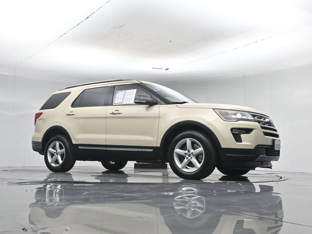 Certified 2018 Ford Explorer XLT w/ Equipment Group 201A FWD image 52