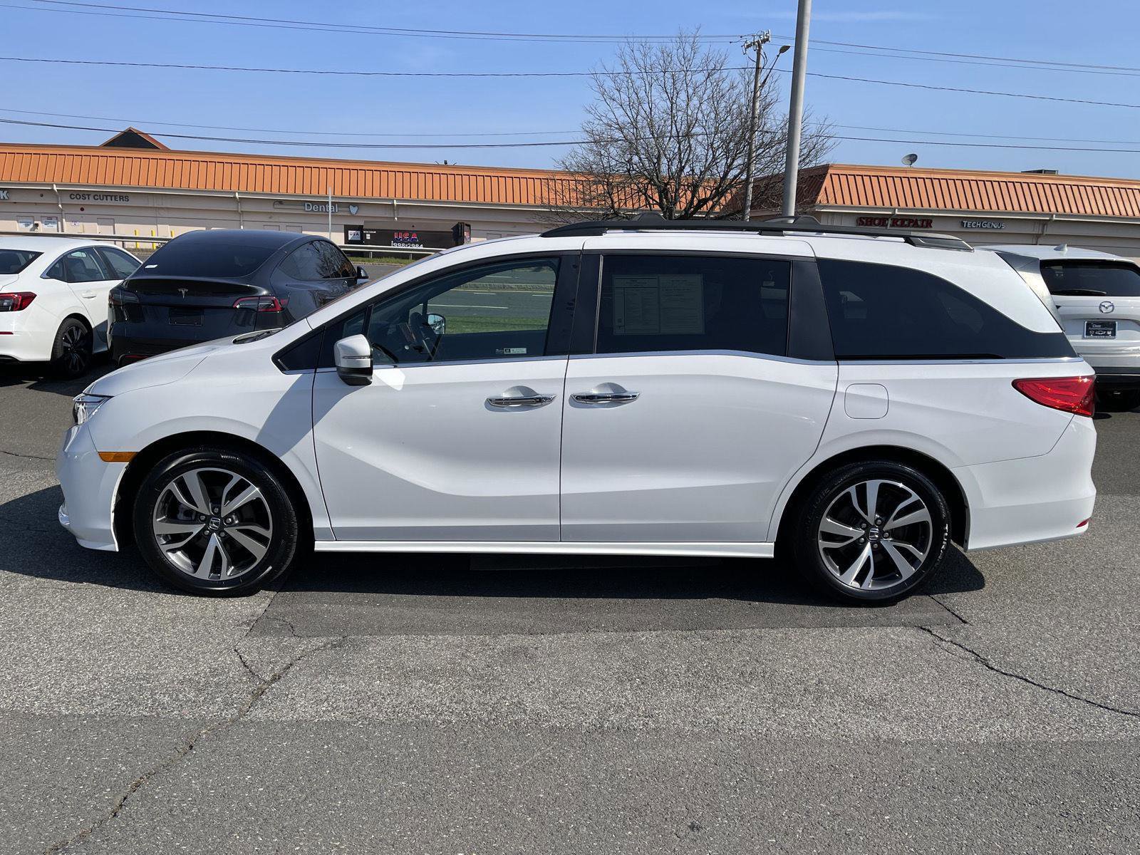 Used 2023 Honda Odyssey Touring image 24
