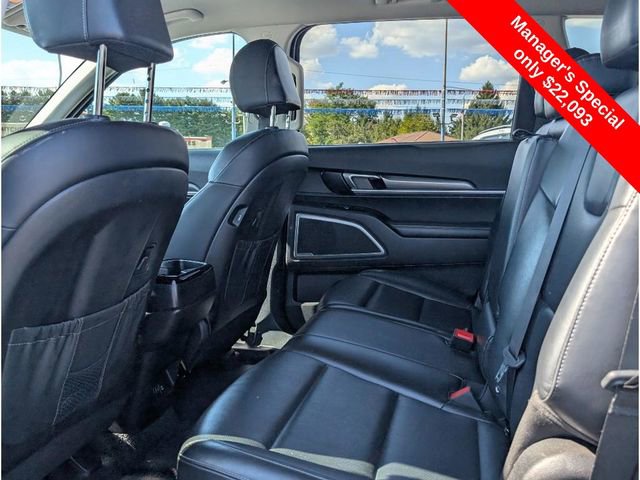 Used 2022 Kia Telluride LX image 10