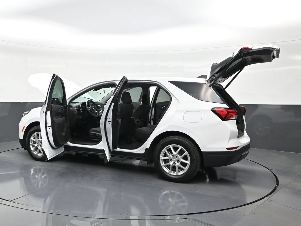 Used 2024 Chevrolet Equinox LT FWD image 31
