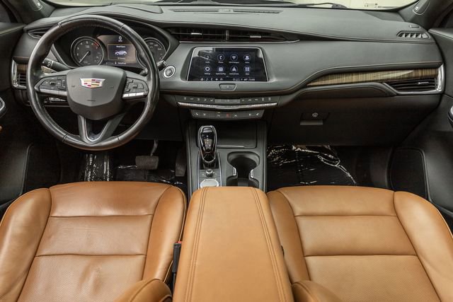 Used 2023 Cadillac XT4 Premium Luxury w/ Technology Package image 7