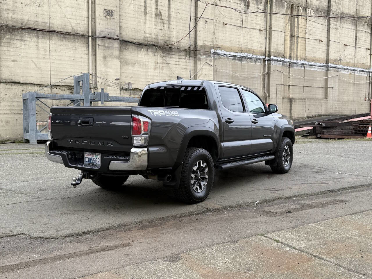 Used 2020 Toyota Tacoma TRD Off-Road w/ Blackout Package image 9