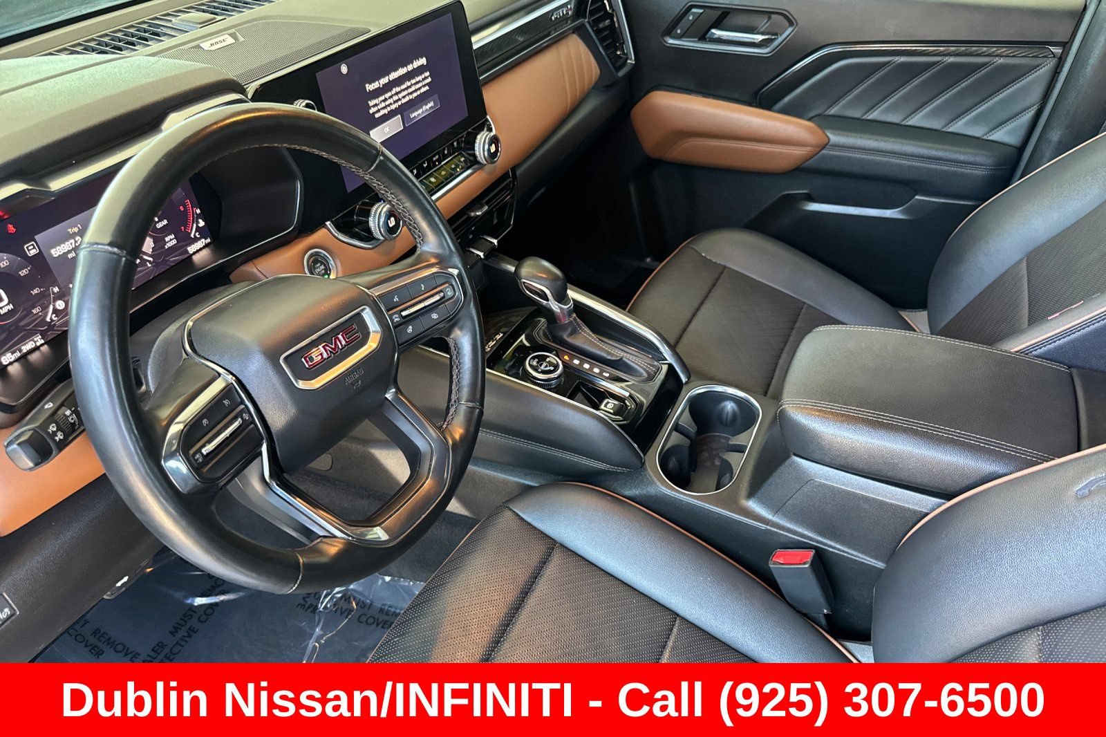 Used 2024 GMC Canyon AT4 w/ AT4 Premium Package AWD/4WD image 10