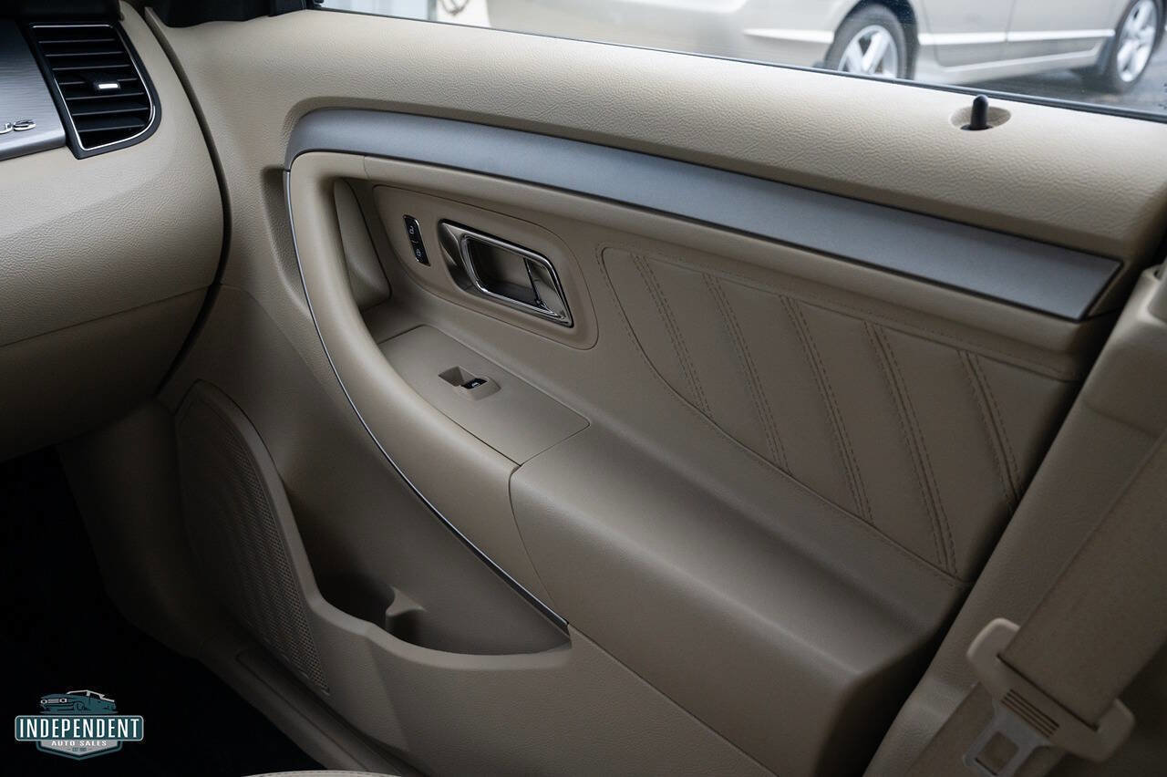Used 2013 Ford Taurus SEL image 11
