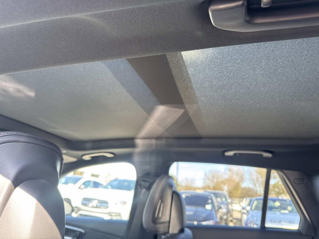 New 2026 Mercedes-Benz GLC 300 image 8