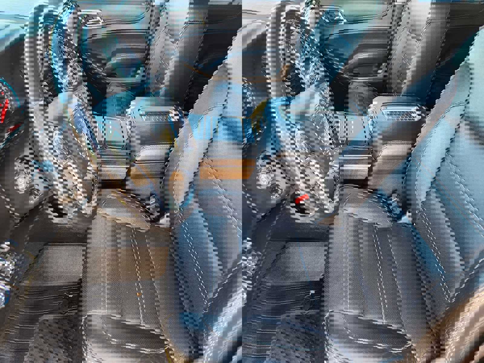 Used 2019 GMC Yukon XL Denali image 8