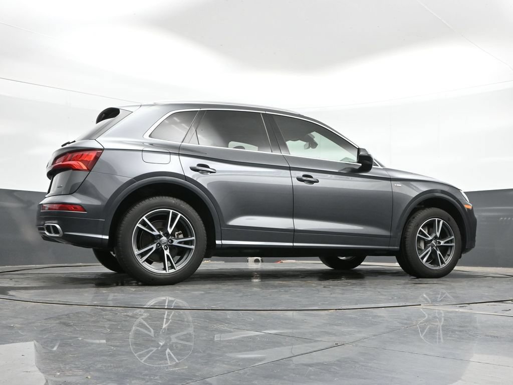 Used 2020 Audi Q5 e Premium Plus w/ Premium Plus Package AWD/4WD image 43