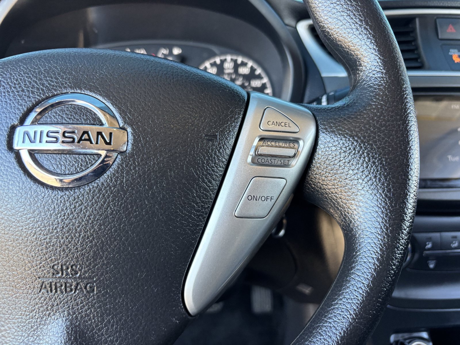 Used 2017 Nissan Sentra S FWD image 29