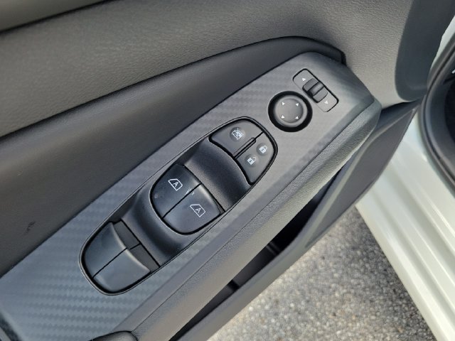 New 2026 Nissan Altima 2.5 SV w/ SV Premium Package FWD image 17